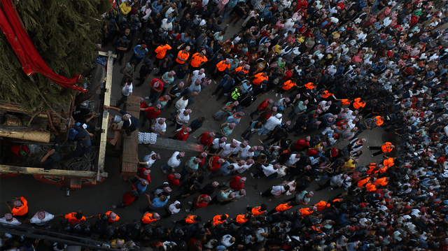 Overhead festival crowd photography by MezuStudio